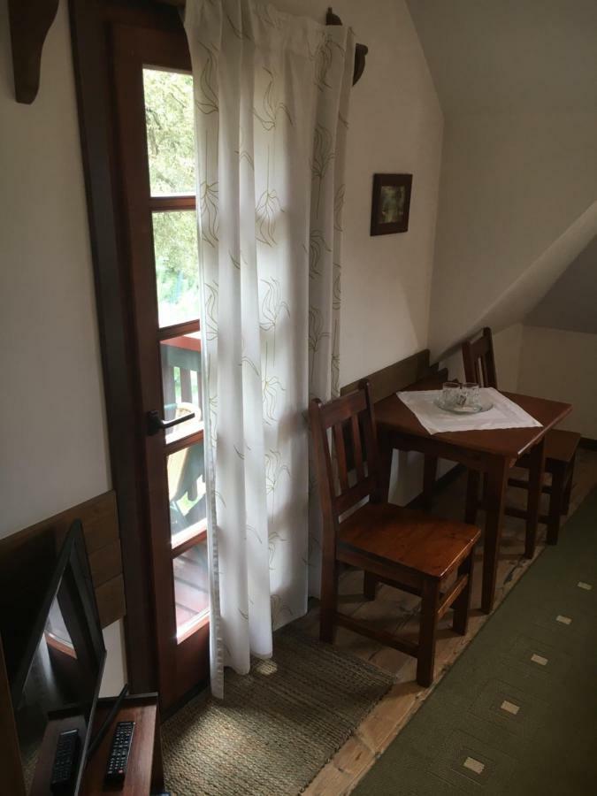 Gosciniec Pod Smrekami Acomodação com café da manhã Czorsztyn Exterior foto