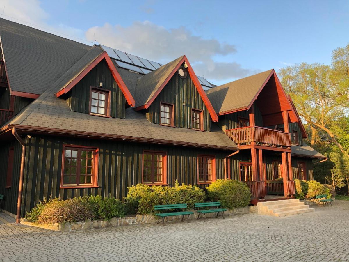 Gosciniec Pod Smrekami Acomodação com café da manhã Czorsztyn Exterior foto